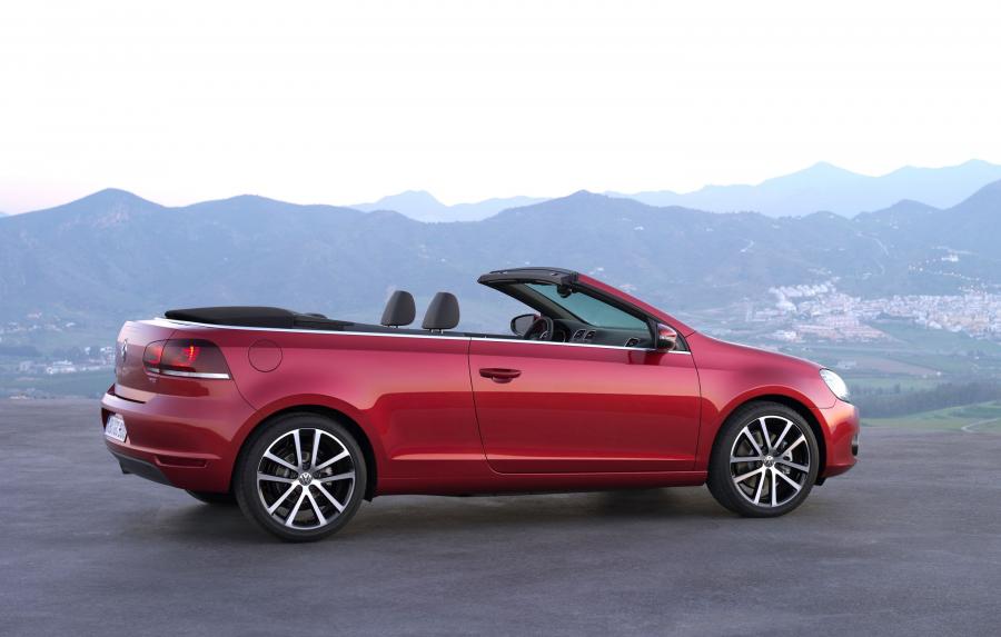  Volkswagen Golf Cabrio 2011 года  (фото 61 из 69)
